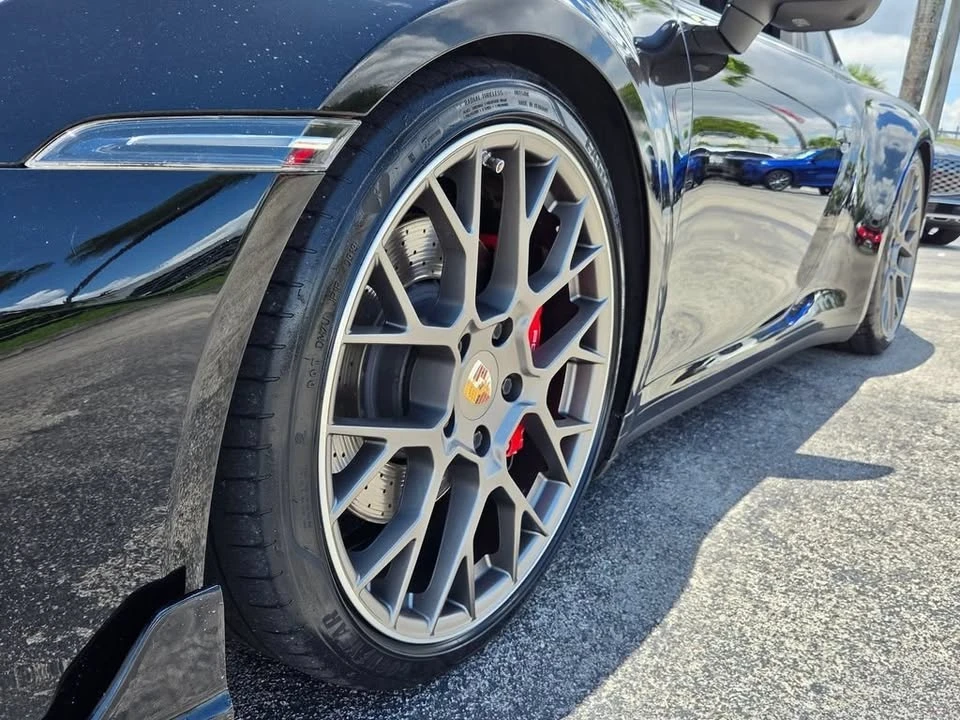 2020 Porsche 992 Carrera 4S - Image 12 of 19