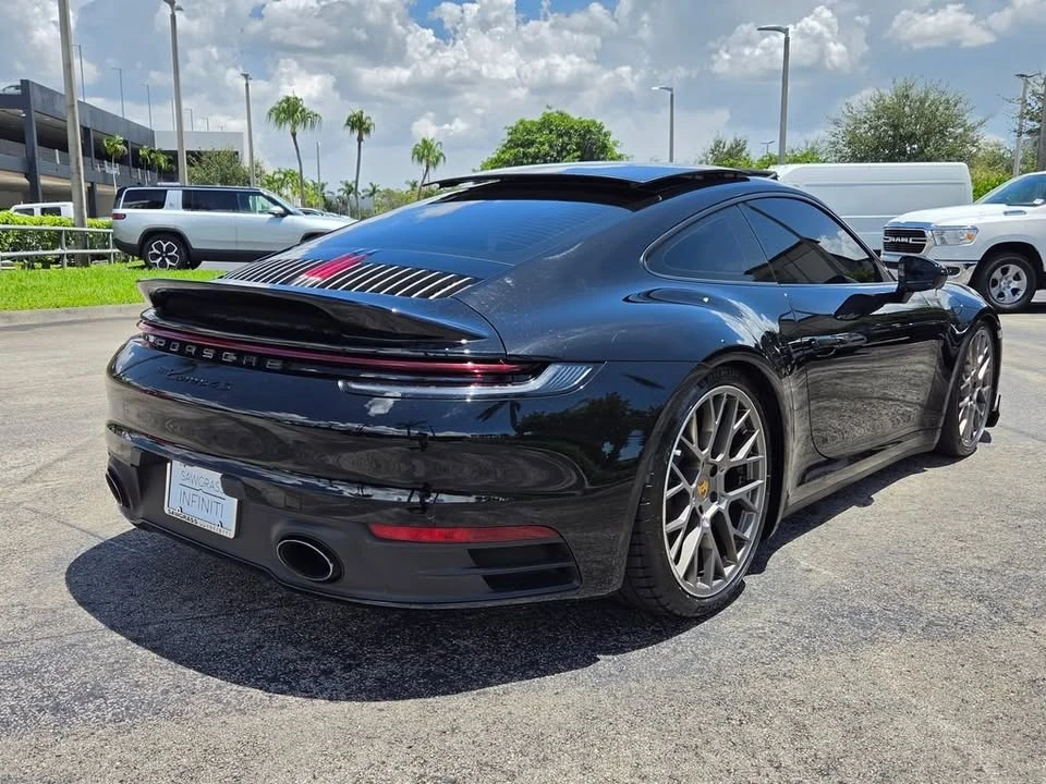 2020 Porsche 992 Carrera 4S - Image 9 of 15
