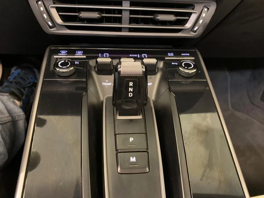 2020 Porsche 992 Carrera 4S - Image 8 of 17