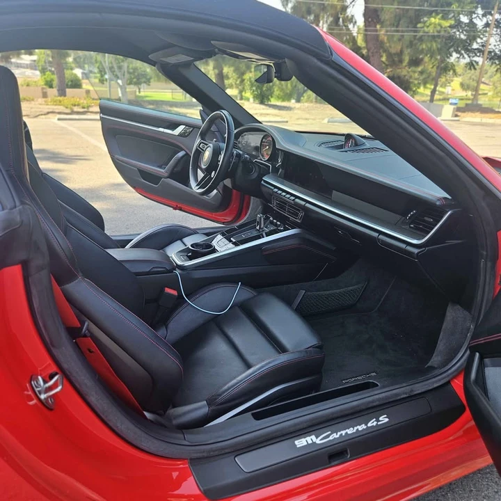 2020 Porsche 992 Carrera 4S - Image 9 of 18