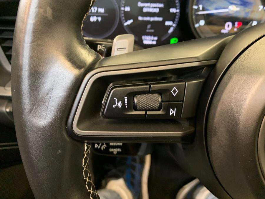 2020 Porsche 992 Carrera 4S - Image 12 of 18