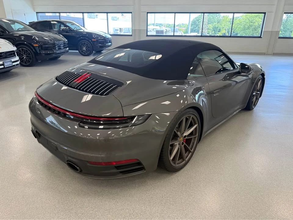 2020 Porsche 992 Carrera 4S - Image 9 of 17