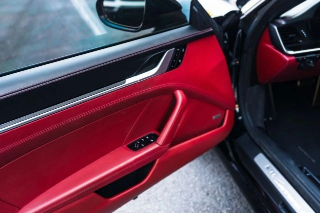 2020 Porsche 992 Carrera 4S - Image 20 of 21