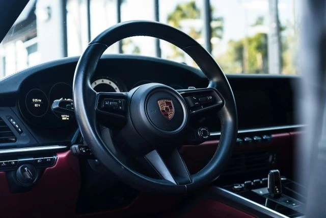 2020 Porsche 992 Carrera 4S - Image 18 of 21