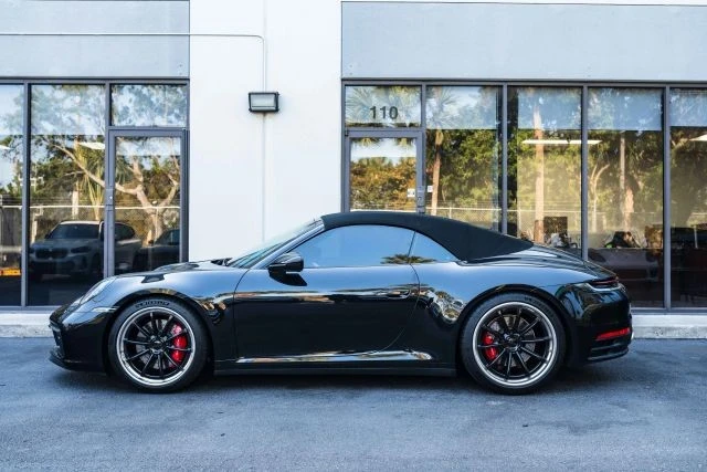 2020 Porsche 992 Carrera 4S - Image 8 of 21