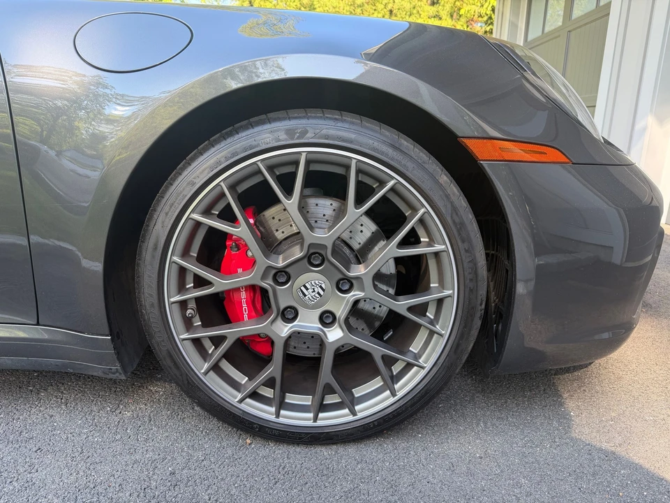 2020 Porsche 992 Carrera 4S - Image 14 of 25
