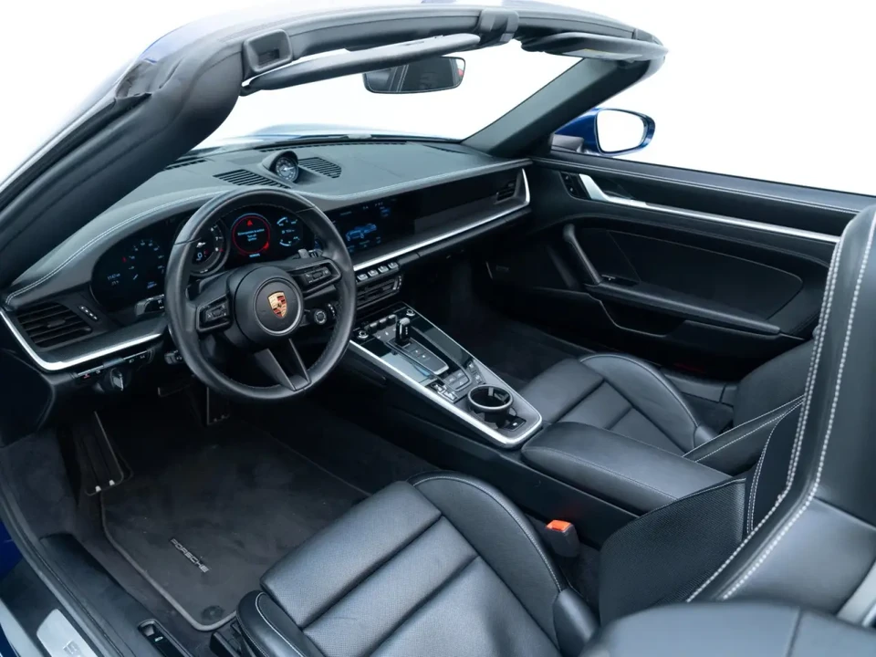 2020 Porsche 992 Carrera 4S - Image 4 of 8