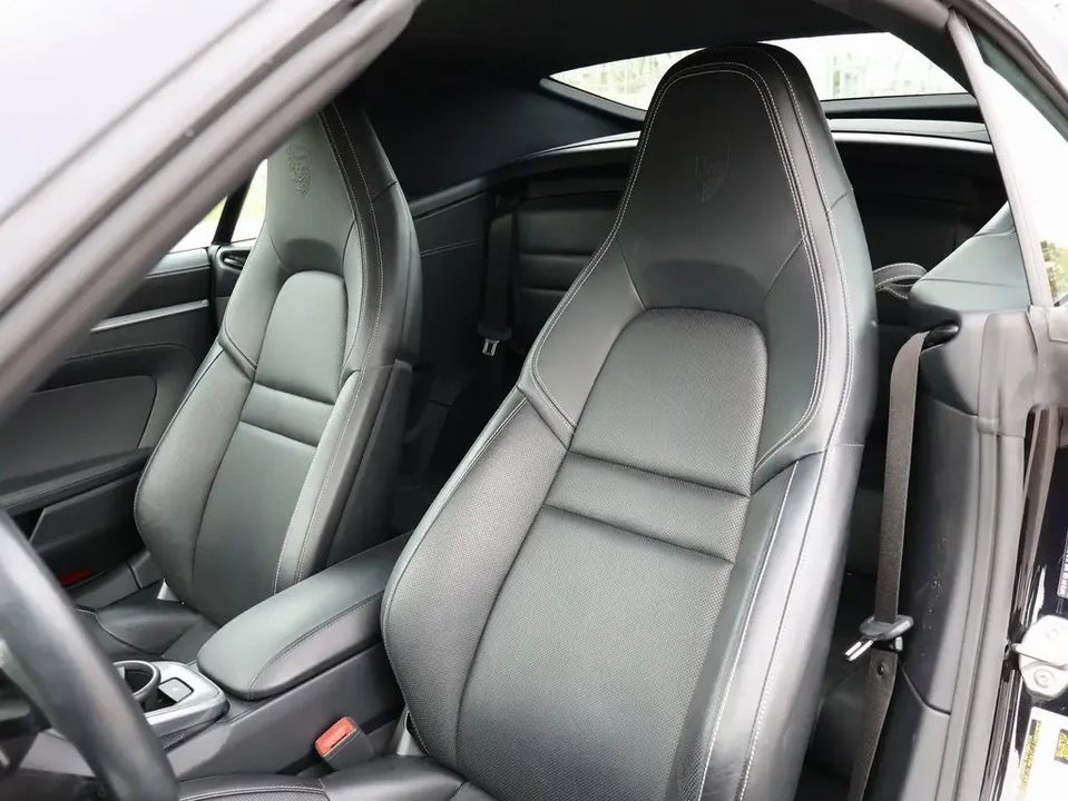 2020 Porsche 992 Carrera 4S - Image 4 of 7