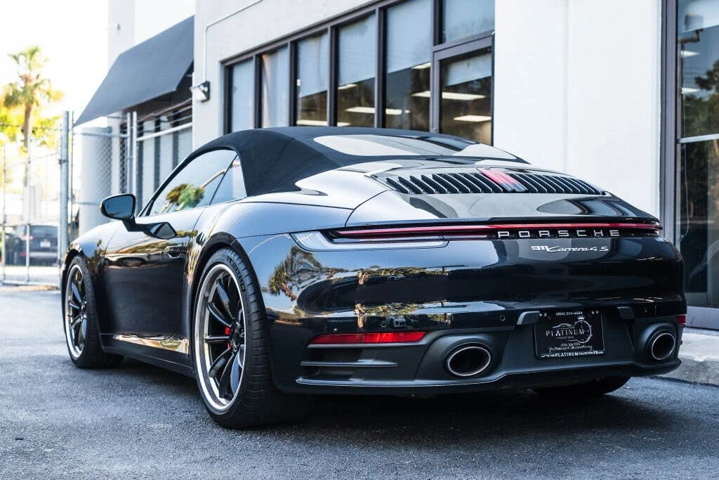 2020 Porsche 992 Carrera 4S - Image 11 of 31