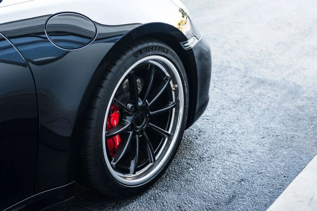 2020 Porsche 992 Carrera 4S - Image 19 of 31
