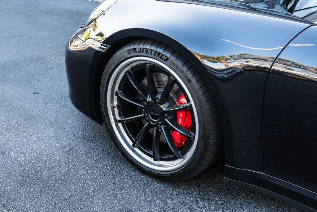 2020 Porsche 992 Carrera 4S - Image 8 of 31