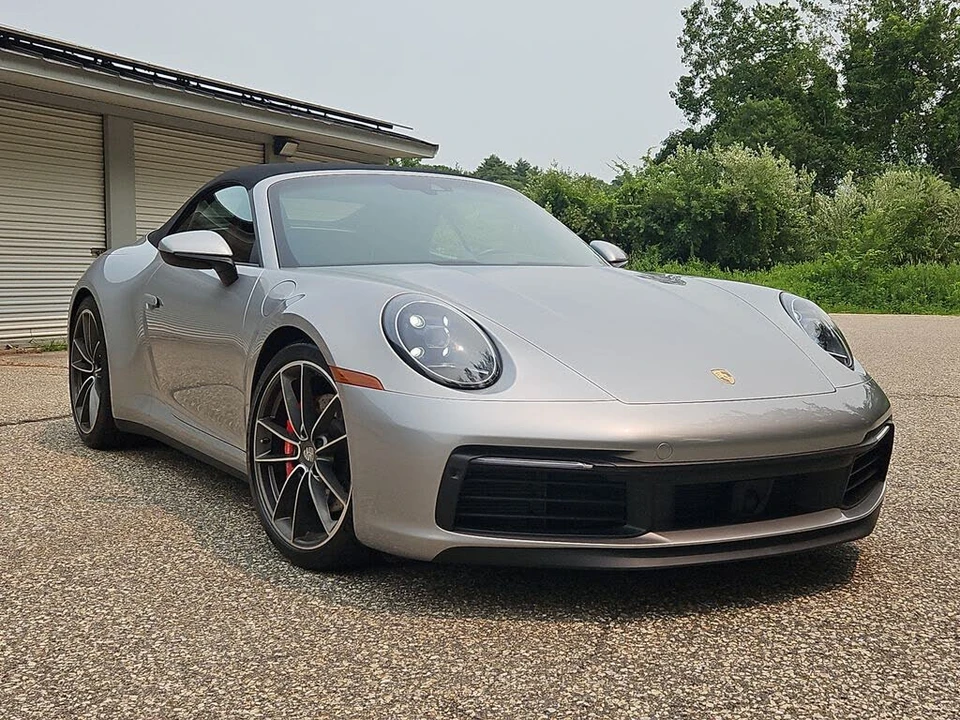 2020 Porsche 992 Carrera 4S - Image 9 of 31