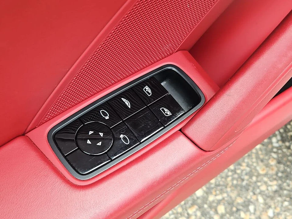2020 Porsche 992 Carrera 4S - Image 29 of 31