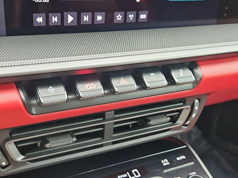 2020 Porsche 992 Carrera 4S - Image 20 of 31