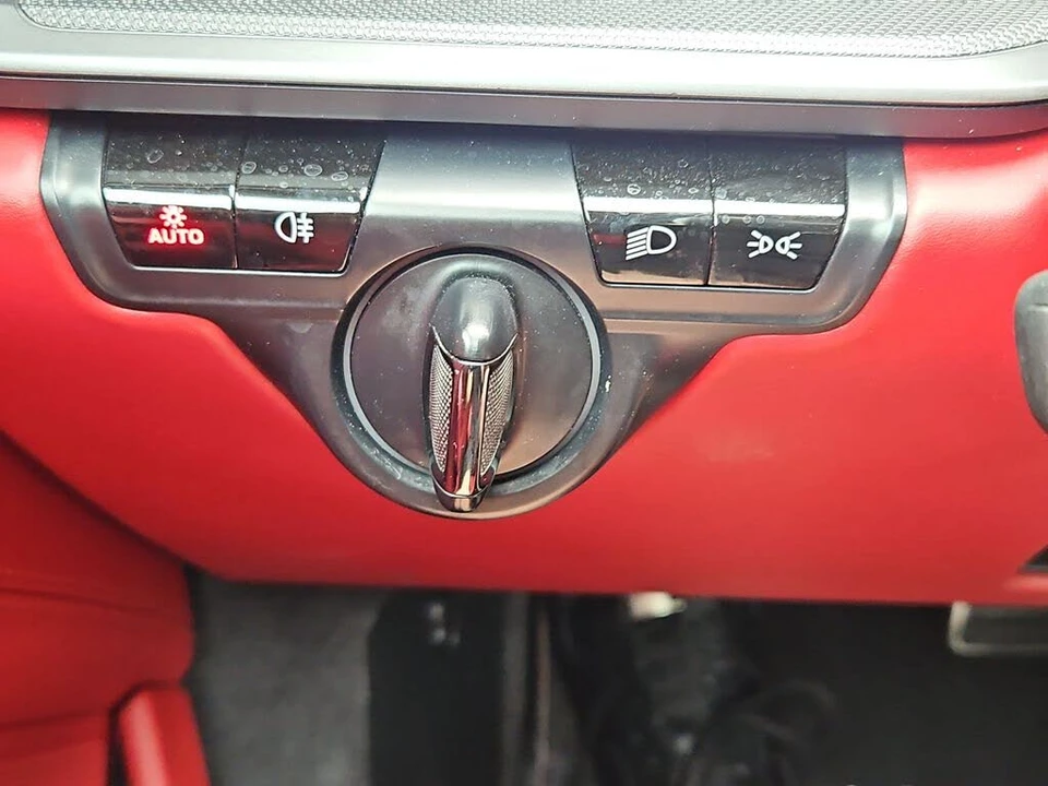 2020 Porsche 992 Carrera 4S - Image 26 of 31