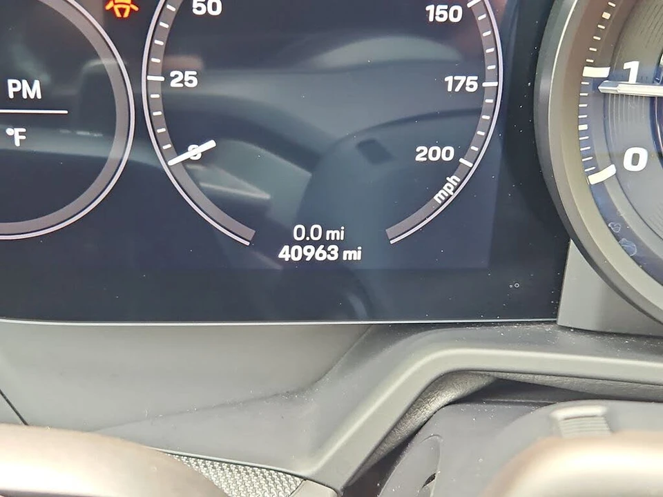 2020 Porsche 992 Carrera 4S - Image 13 of 31