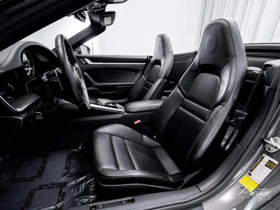 2020 Porsche 992 Carrera 4S - Image 25 of 31