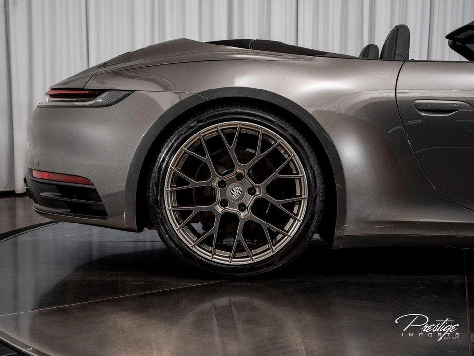 2020 Porsche 992 Carrera 4S - Image 19 of 31
