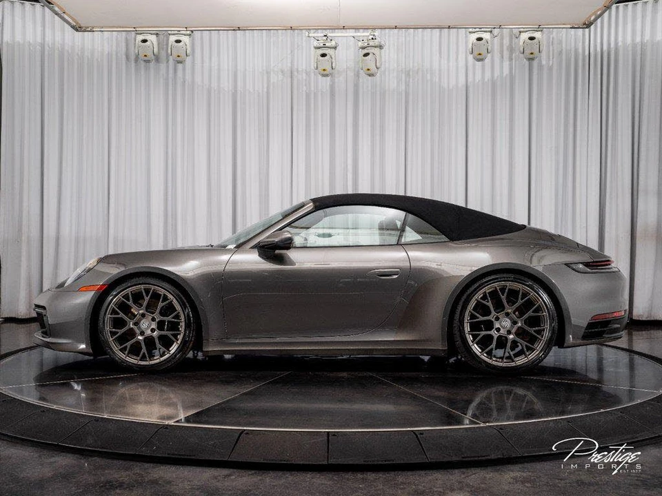 2020 Porsche 992 Carrera 4S - Image 8 of 31