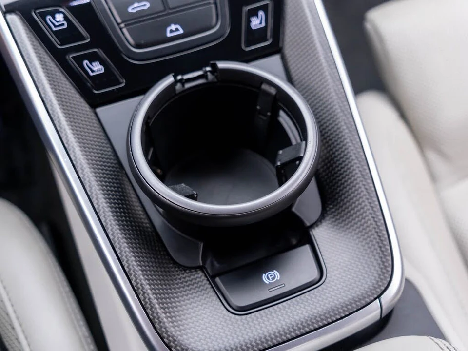2020 Porsche 992 Carrera 4S - Image 27 of 31