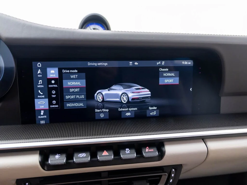 2020 Porsche 992 Carrera 4S - Image 22 of 31