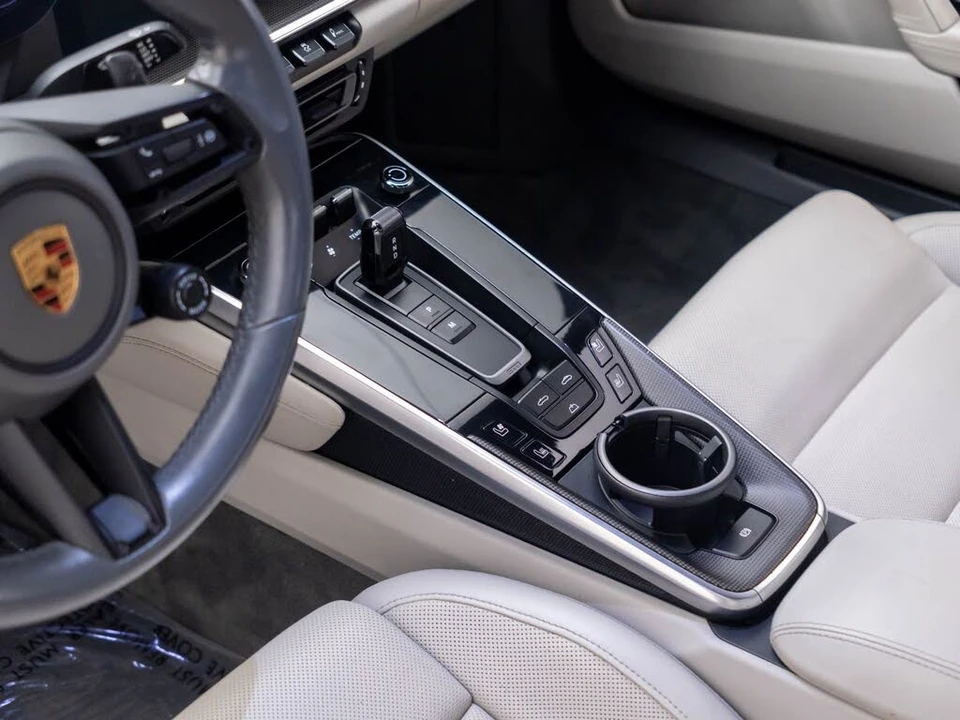 2020 Porsche 992 Carrera 4S - Image 13 of 31