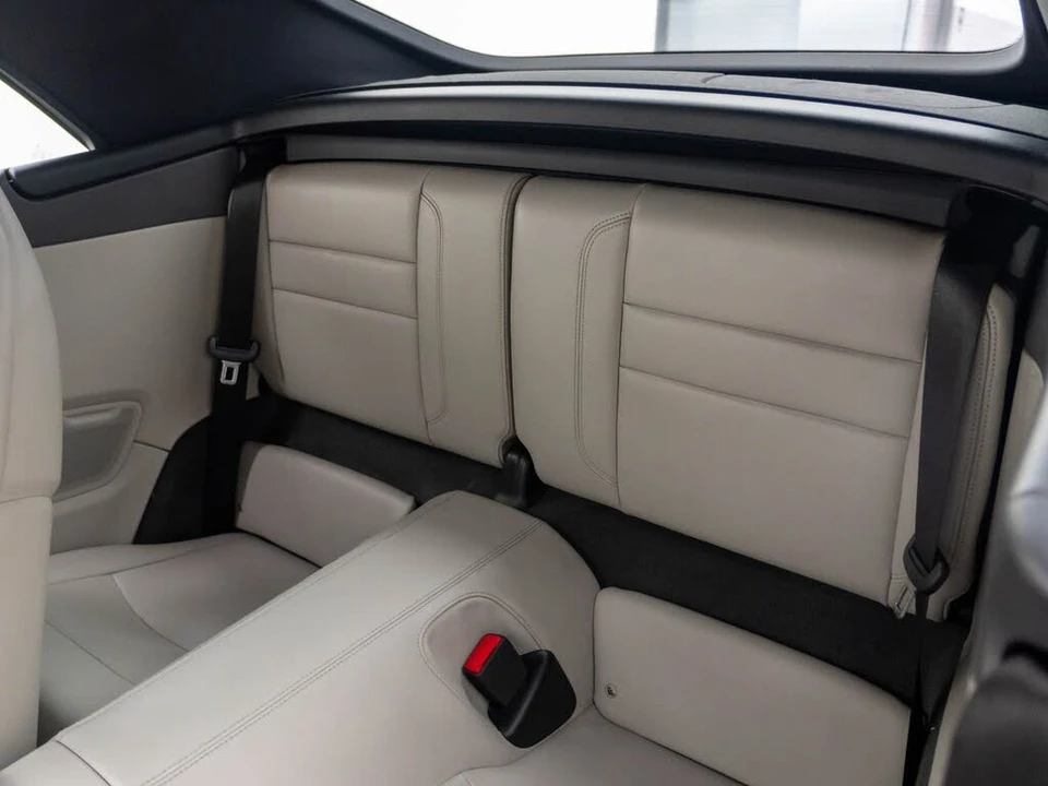 2020 Porsche 992 Carrera 4S - Image 17 of 31