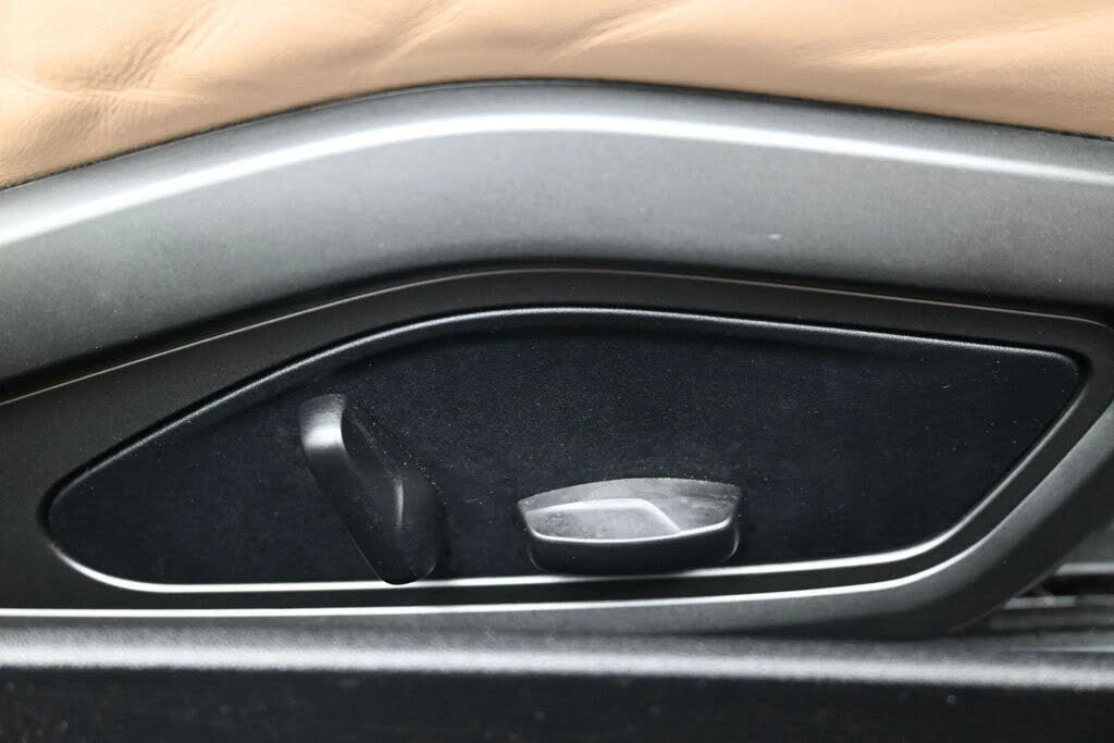 2020 Porsche 992 Carrera 4S - Image 12 of 31