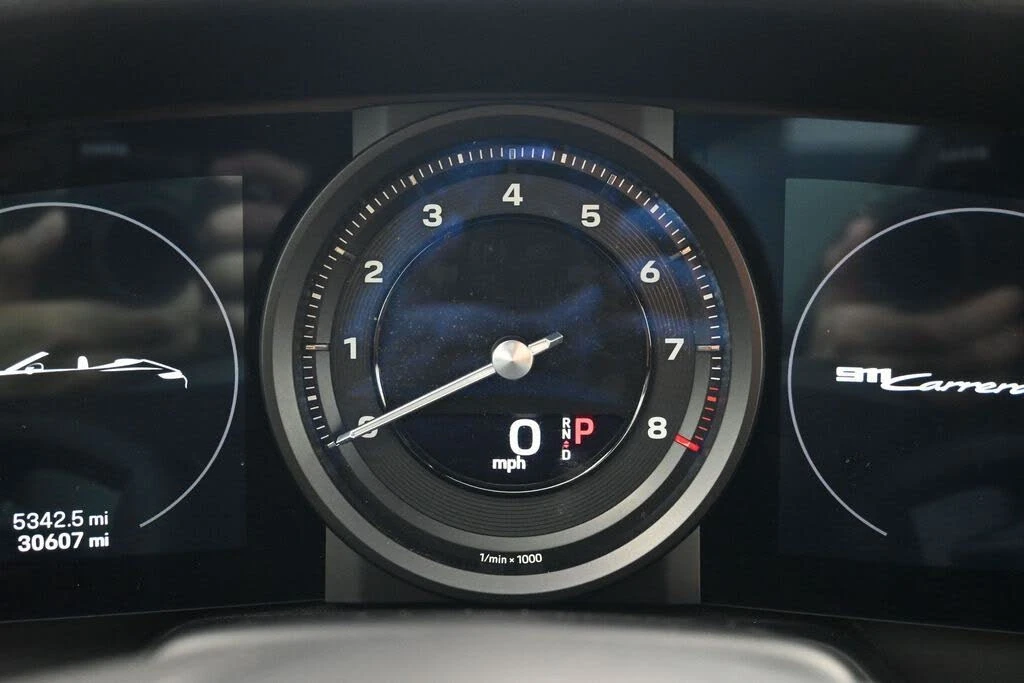 2020 Porsche 992 Carrera 4S - Image 21 of 31