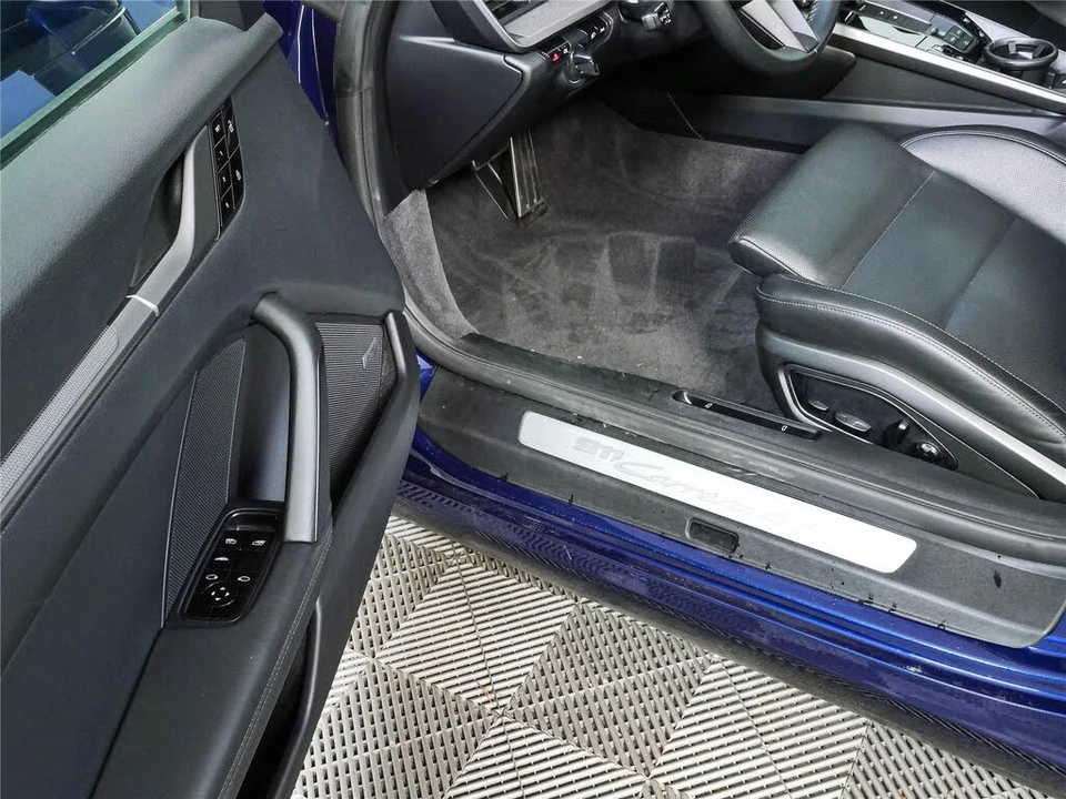 2020 Porsche 992 Carrera 4S - Image 8 of 31