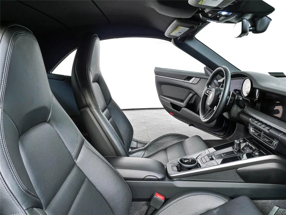 2020 Porsche 992 Carrera 4S - Image 21 of 31