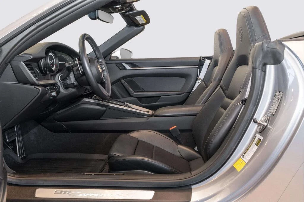 2020 Porsche 992 Carrera 4S - Image 19 of 31