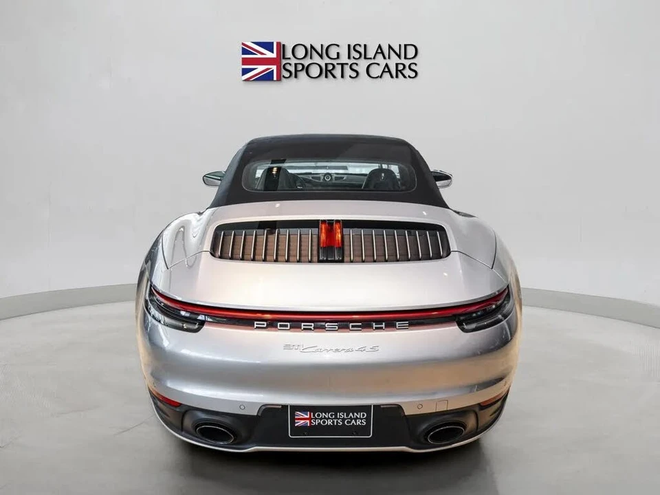 2020 Porsche 992 Carrera 4S - Image 11 of 31