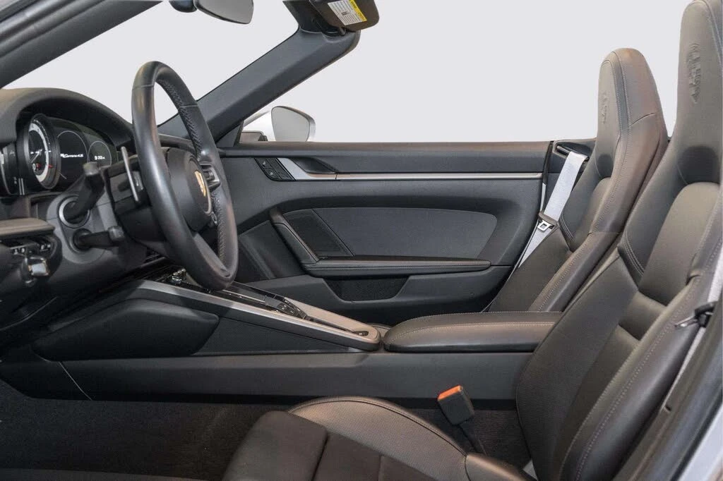 2020 Porsche 992 Carrera 4S - Image 20 of 31