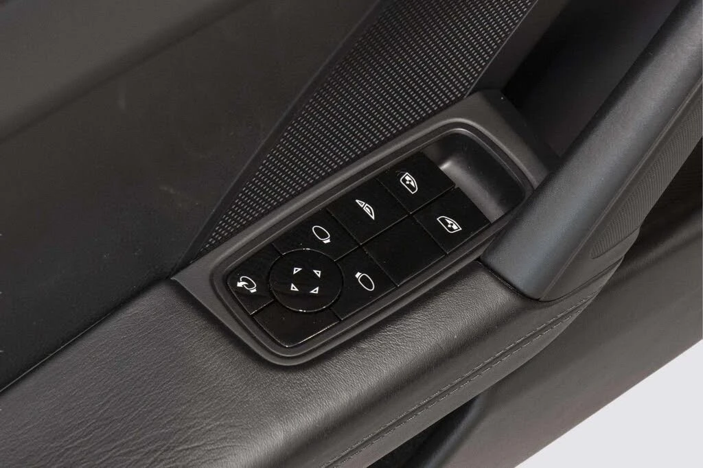 2020 Porsche 992 Carrera 4S - Image 31 of 31