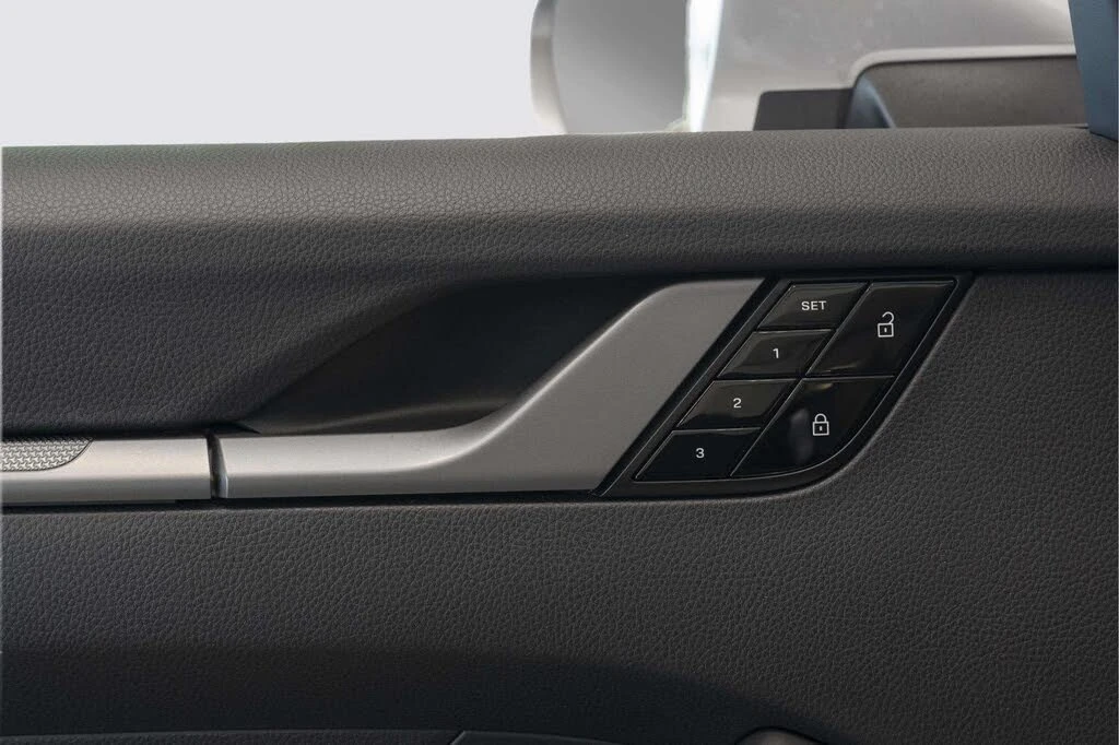 2020 Porsche 992 Carrera 4S - Image 30 of 31