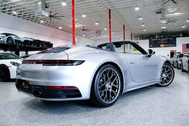 2020 Porsche 992 Carrera 4S - Image 21 of 31
