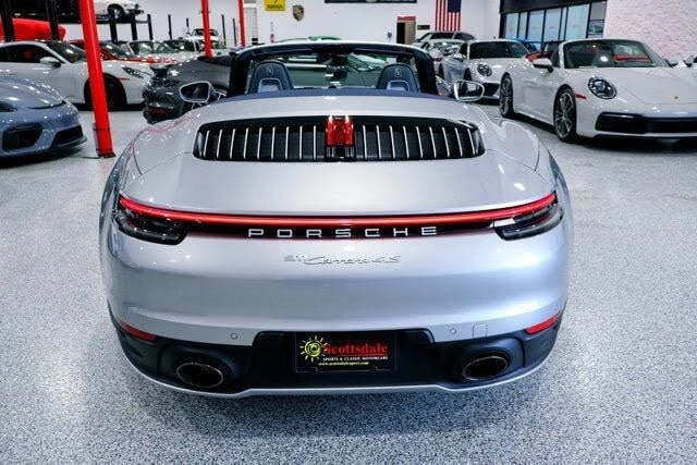 2020 Porsche 992 Carrera 4S - Image 22 of 31