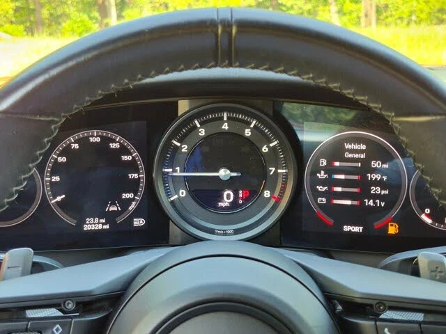 2020 Porsche 992 Carrera 4S - Image 11 of 31