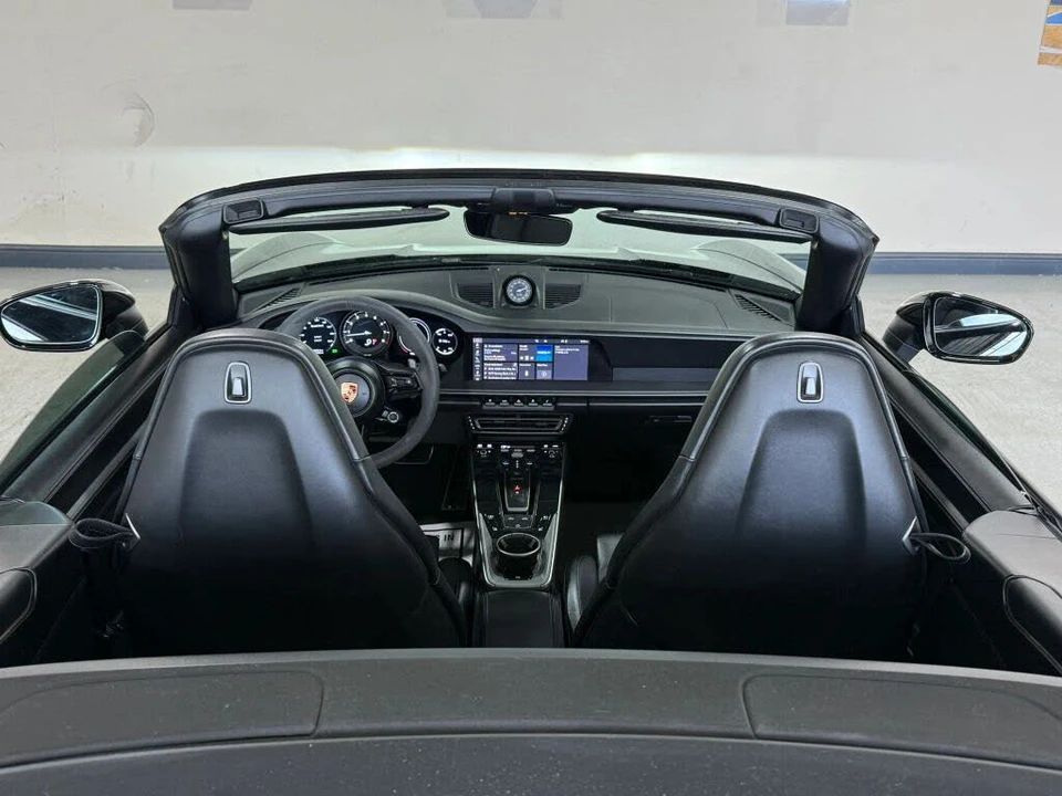 2020 Porsche 992 Carrera 4S - Image 16 of 27
