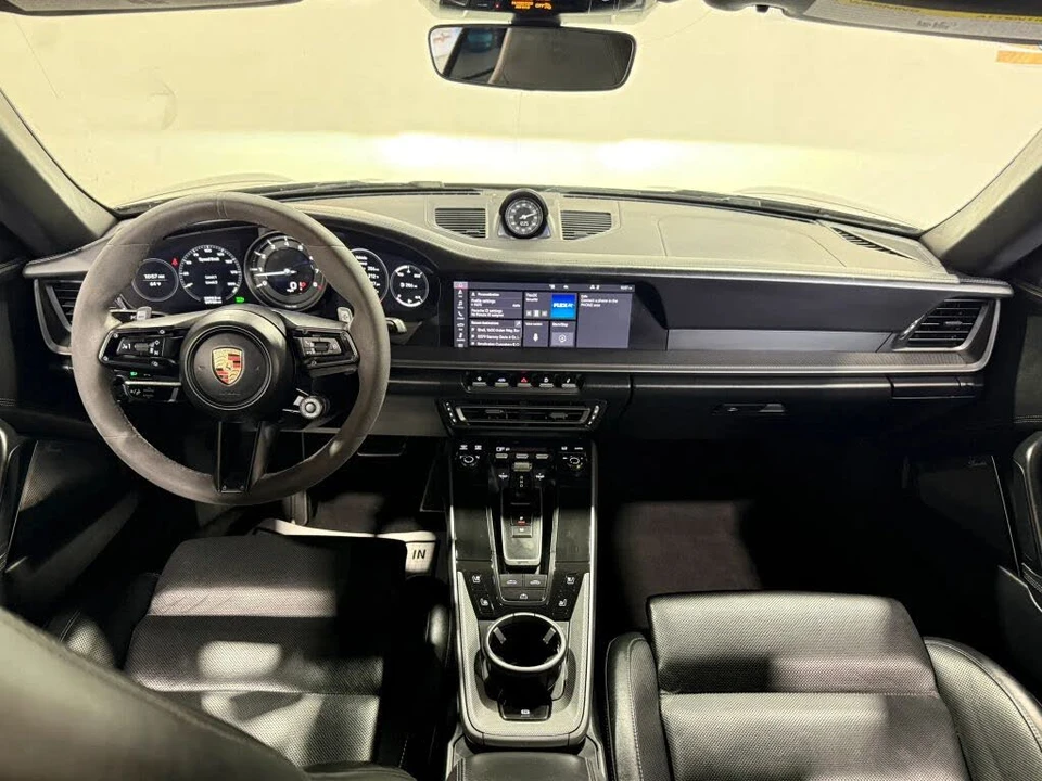 2020 Porsche 992 Carrera 4S - Image 24 of 27