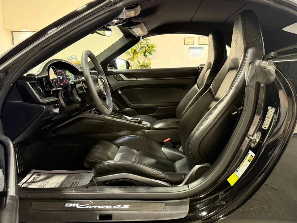2020 Porsche 992 Carrera 4S - Image 18 of 27