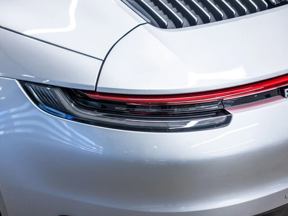 2020 Porsche 992 Carrera 4S - Image 25 of 31
