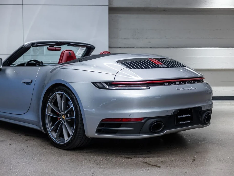 2020 Porsche 992 Carrera 4S - Image 27 of 31