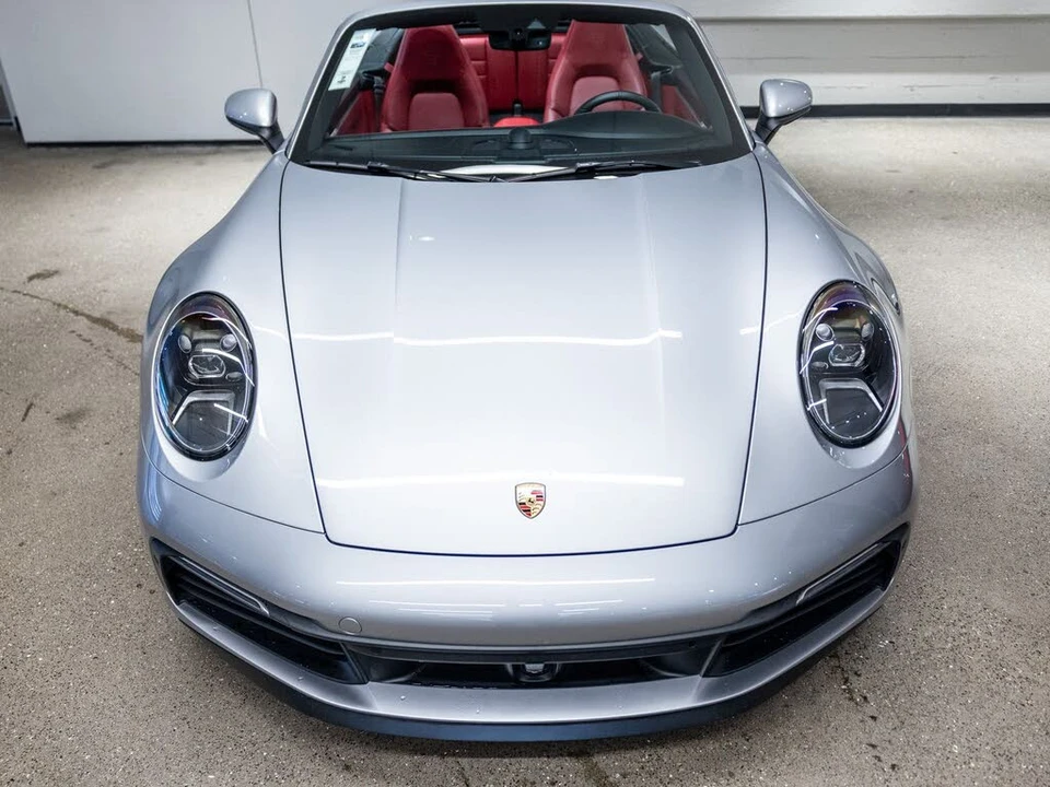2020 Porsche 992 Carrera 4S - Image 12 of 31