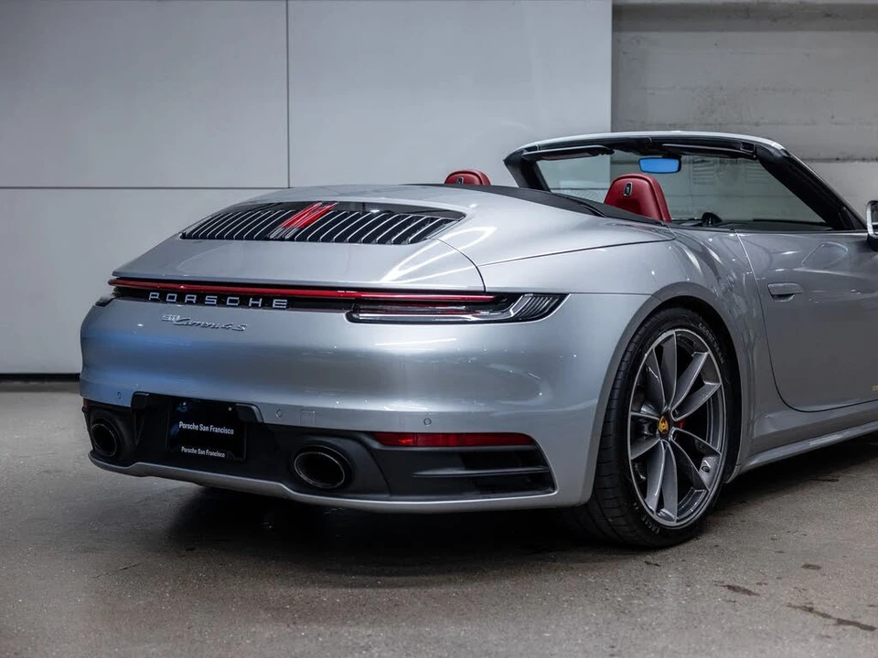 2020 Porsche 992 Carrera 4S - Image 26 of 31