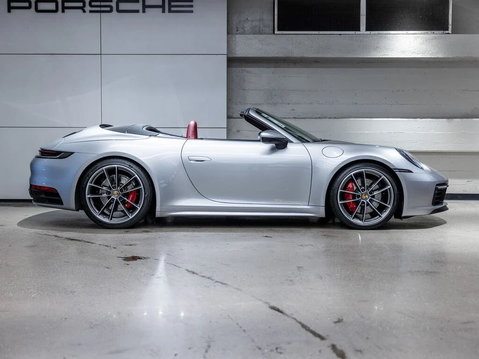 2020 Porsche 992 Carrera 4S - Image 9 of 31