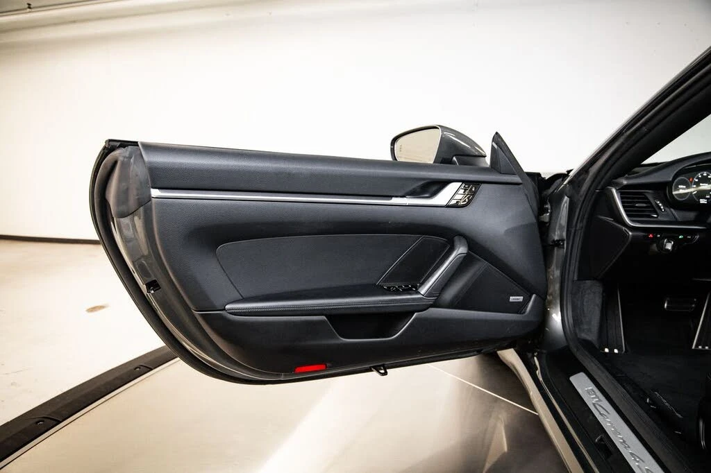 2020 Porsche 992 Carrera 4S - Image 23 of 29