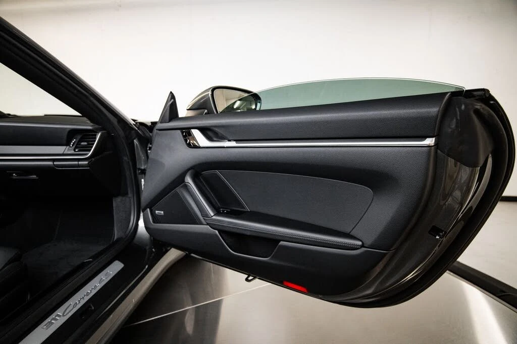2020 Porsche 992 Carrera 4S - Image 27 of 29