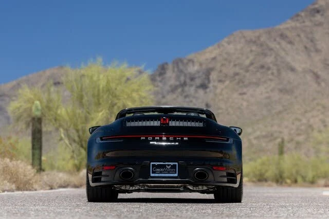 2020 Porsche 992 Carrera 4S - Image 14 of 31
